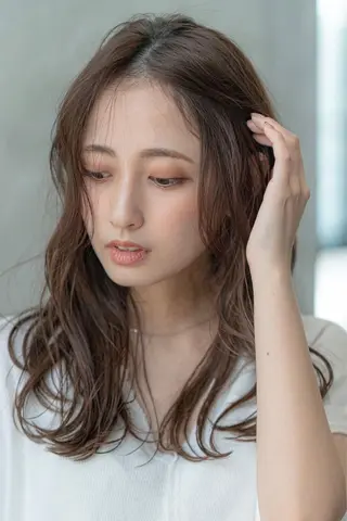 セミロング カラー 🉐レイヤー/塩見 弘樹🉐渋谷のヘアスタイル