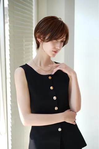 ショート カラー 加賀 千聖 /soigneのヘアスタイル