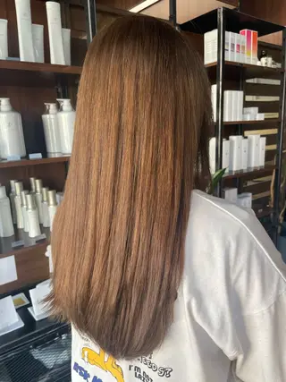 ロング カラー 石川 明歌音のヘアスタイル