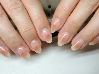 ネイル ECLAT エクラ所属・寺山 千鶴のネイルデザイン