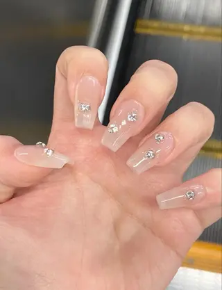 ネイル EMI ANA.CHUOのネイルデザイン