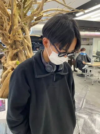 ショート メンズ カラーモデル⚡️ REONのヘアスタイル