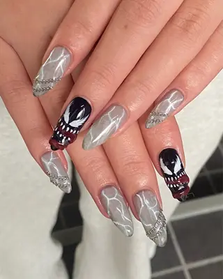 ネイル nano/きもかわ nail🐬🫧のネイルデザイン