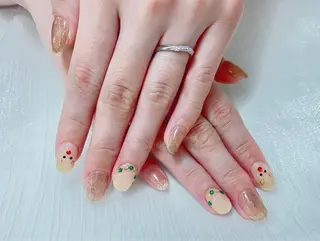 ネイル y‘s SALON所属・ト トのネイルデザイン