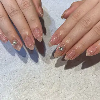 ネイル 友野 遥のネイルデザイン