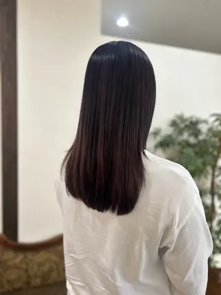 ミディアム カラー 赤星 さえのヘアスタイル