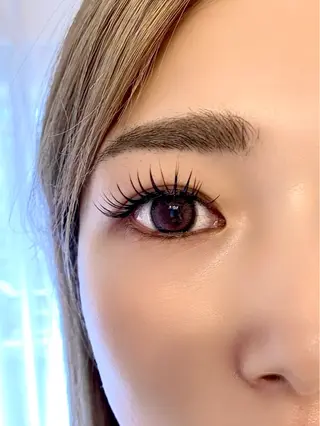 マツエク・マツパ yeon所属・烏丸御池まつ毛・眉毛 専門店|suzukaのマツエク・マツパデザイン