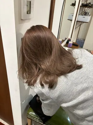 ミディアム 牧田 彩香のヘアスタイル