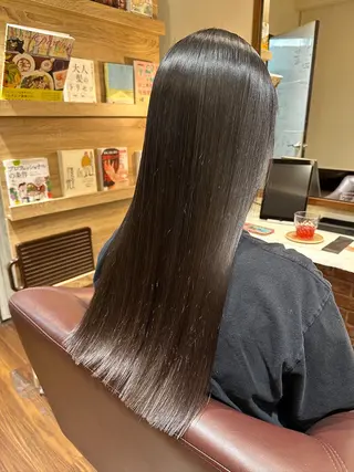 ロング 櫛引 健太のヘアスタイル