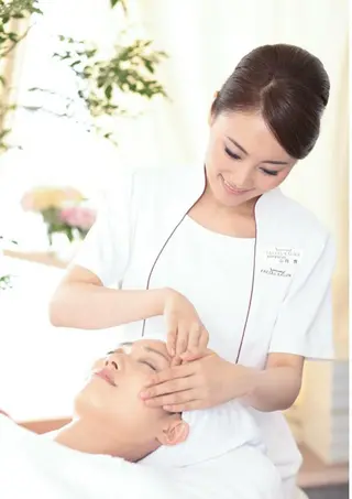 加藤 育代の眉毛・アイブロウイメージ