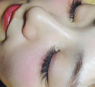 マツエク・マツパ Largo所属・広中 裕一のマツエク・マツパデザイン