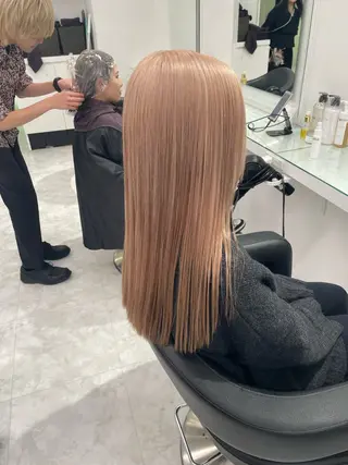 カラー 透け上品ハイトーン 職人ゆうと🤍のヘアスタイル