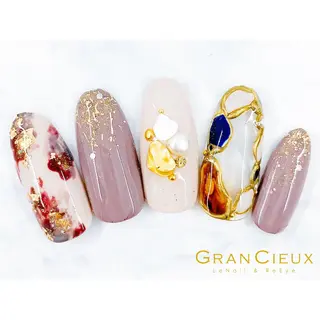 ネイル nuk.所属・坂本 萌のネイルデザイン