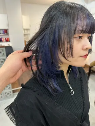 ミディアム カラー カイリ /レイヤーカットのヘアスタイル