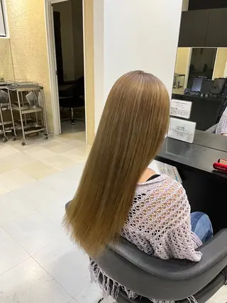 ロング カラー 諸岡 玲のヘアスタイル