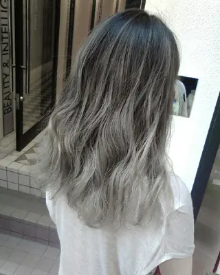 セミロング カラー ヘアアレンジ Ma ruのヘアスタイル