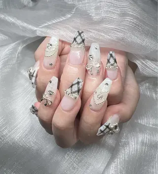 ネイル Lee Nailsのネイルデザイン