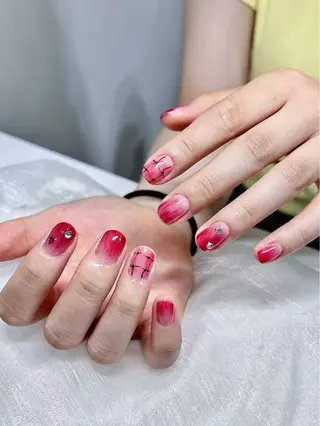 ネイル Lunailsalon所属・Lu nailsalonのネイルデザイン