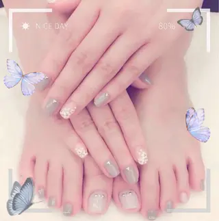 ネイル トモエ ちゃんのネイルデザイン