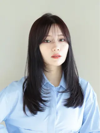 セミロング カラー レイヤー/顔周り /透明感🩶高橋大のヘアスタイル