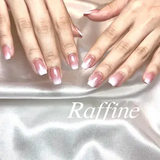 ネイル RAFFINE haru🦋🩵のネイルデザイン