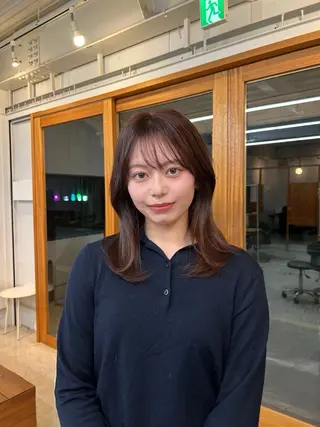 カラー neu所属・Shiho .one colorのヘアスタイル