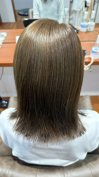 ミディアム いくみ/豊橋 /艶カラー/髪質改善のヘアスタイル