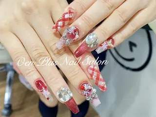 ネイル One Plus Nail Salonのネイルデザイン