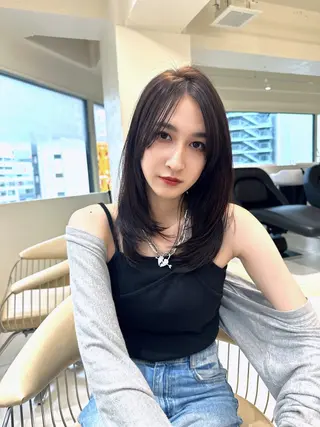 ロング カラー センターパート/ 暖色カラーayuのヘアスタイル