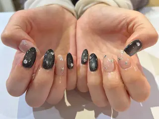 Nanami 🌛のネイルデザイン