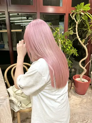 ロング カラー kai .のヘアスタイル