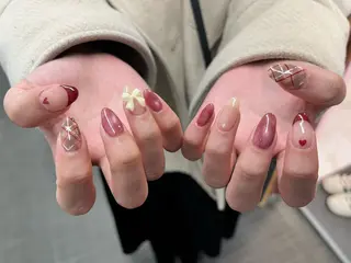 ネイル EmaNail MOMOのネイルデザイン