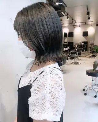 ミディアム カラー 透明感/オリーブ/ グレージュ/YUKAのヘアスタイル