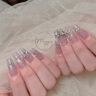 ネイル Maggie Nail🦩のネイルデザイン