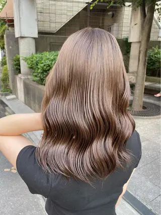 ミディアム ミヤザキ タクトのヘアスタイル