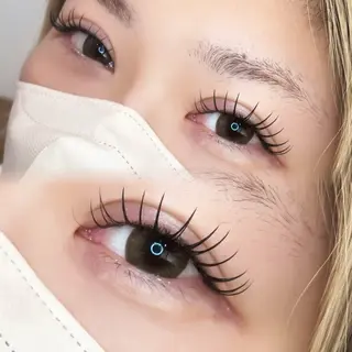 マツエク・マツパ Belle所属・山﨑 早織のマツエク・マツパデザイン