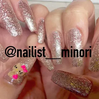 ネイル Nail Blue512所属・Nailist MINORIのネイルデザイン