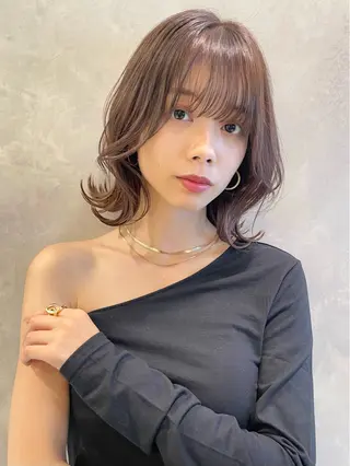 ミディアム ボブ/デザインカラー /表参道/新井美有紀のヘアスタイル