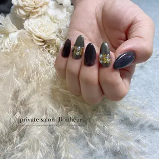 ネイル BONHEUR Annaのネイルデザイン