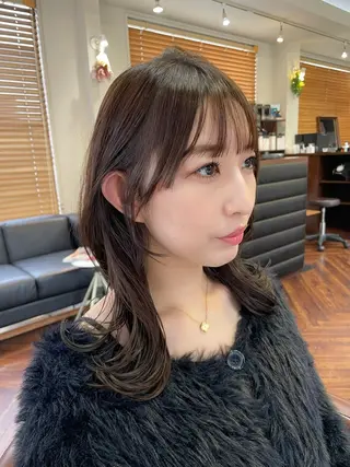 セミロング hair design BEER今泉店所属・尾崎 海璃のヘアスタイル