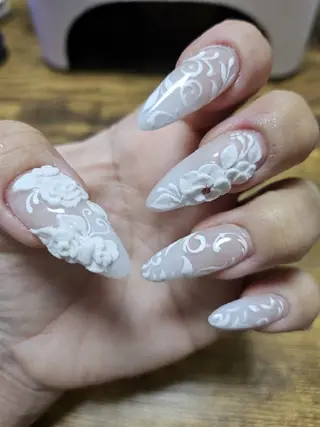 ネイル TELUM Miyoko.のネイルデザイン