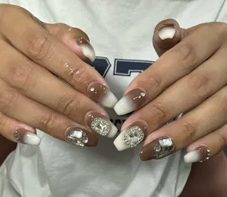 ネイル LAVISH nanamiのネイルデザイン