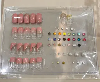 ネイル gratify心斎橋 松本のネイルデザイン