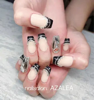 ネイル R inのネイルデザイン