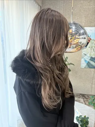 カラー KUBO HADUKIのヘアスタイル