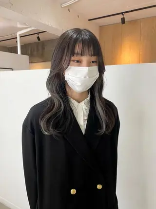 セミロング カラー レイヤーカット/栄/ 顔周り/キトウモエノのヘアスタイル