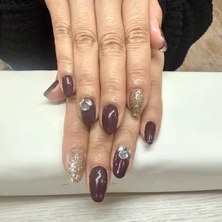 ネイル y hのネイルデザイン