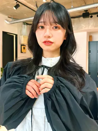 ロング カラー パーマ 🫧小顔×似合わせ× 透明感カラー🫧のヘアスタイル