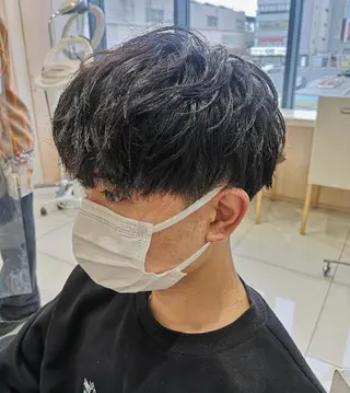 メンズ パーマ 渡辺 愛枝/艶カラー🩵のヘアスタイル