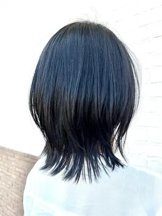 ミディアム ツヅキ マスミのヘアスタイル